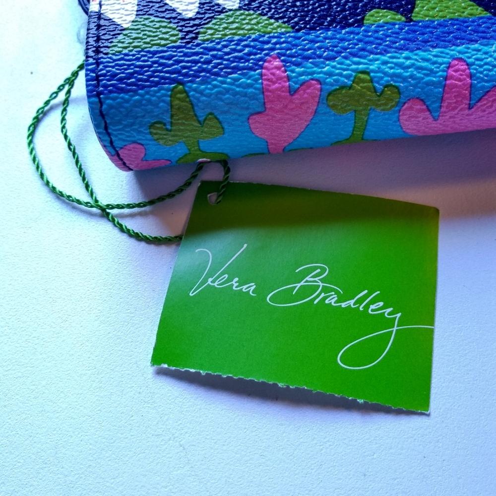 Zip-Around Rio Wristlet | Vera Bradley - Picture 5 of 16